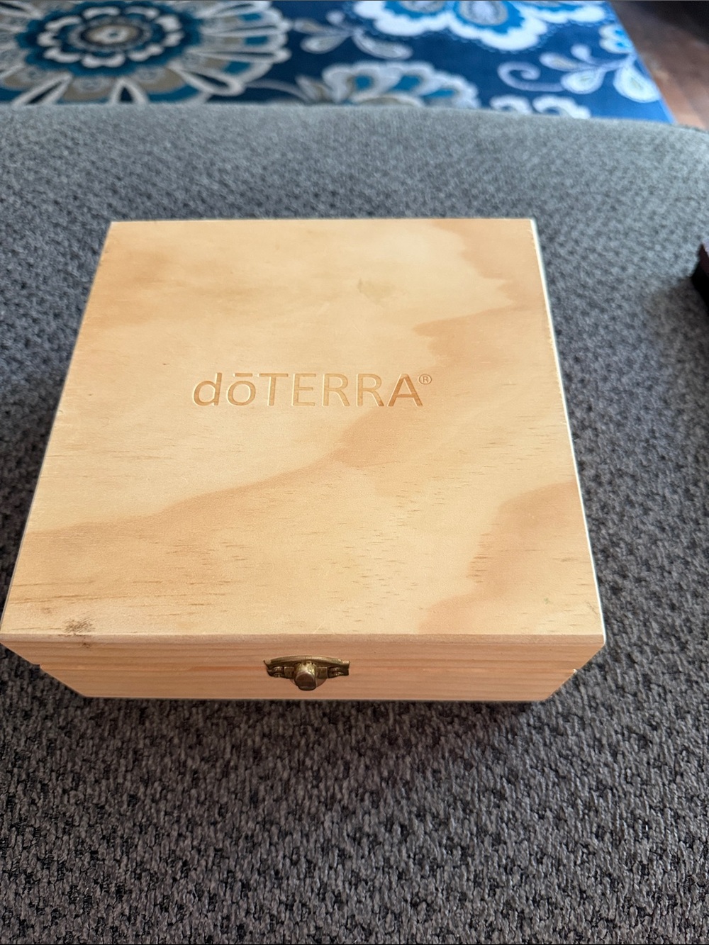 Doterra Light Wood Box with Brass Latch 25 bottle storage